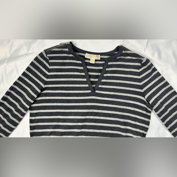 Michael Kors Dark & Light Grey Striped Quarter Sleeve Shirt SM - Silver Zippers - Picture 13 of 16